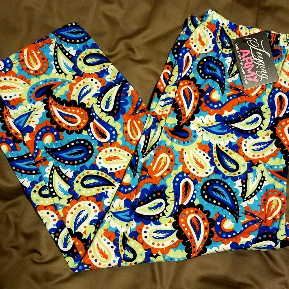 Brand new with tags legging army leggings capris